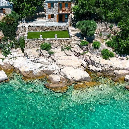 Evilion Apartamento Alikí